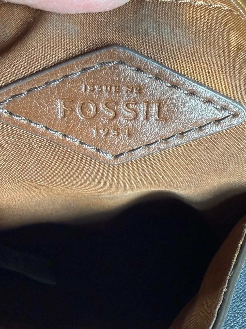 Fossil Preston Black Pebbled Leather Backpack Laptop Travel Bag Flap Closure